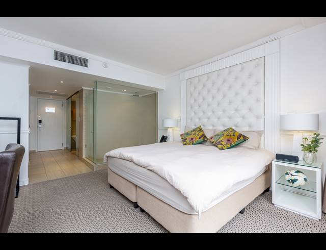 0.5 BEDROOM APARTMENT TO LET IN CAPE TOWN CITY CENTRE